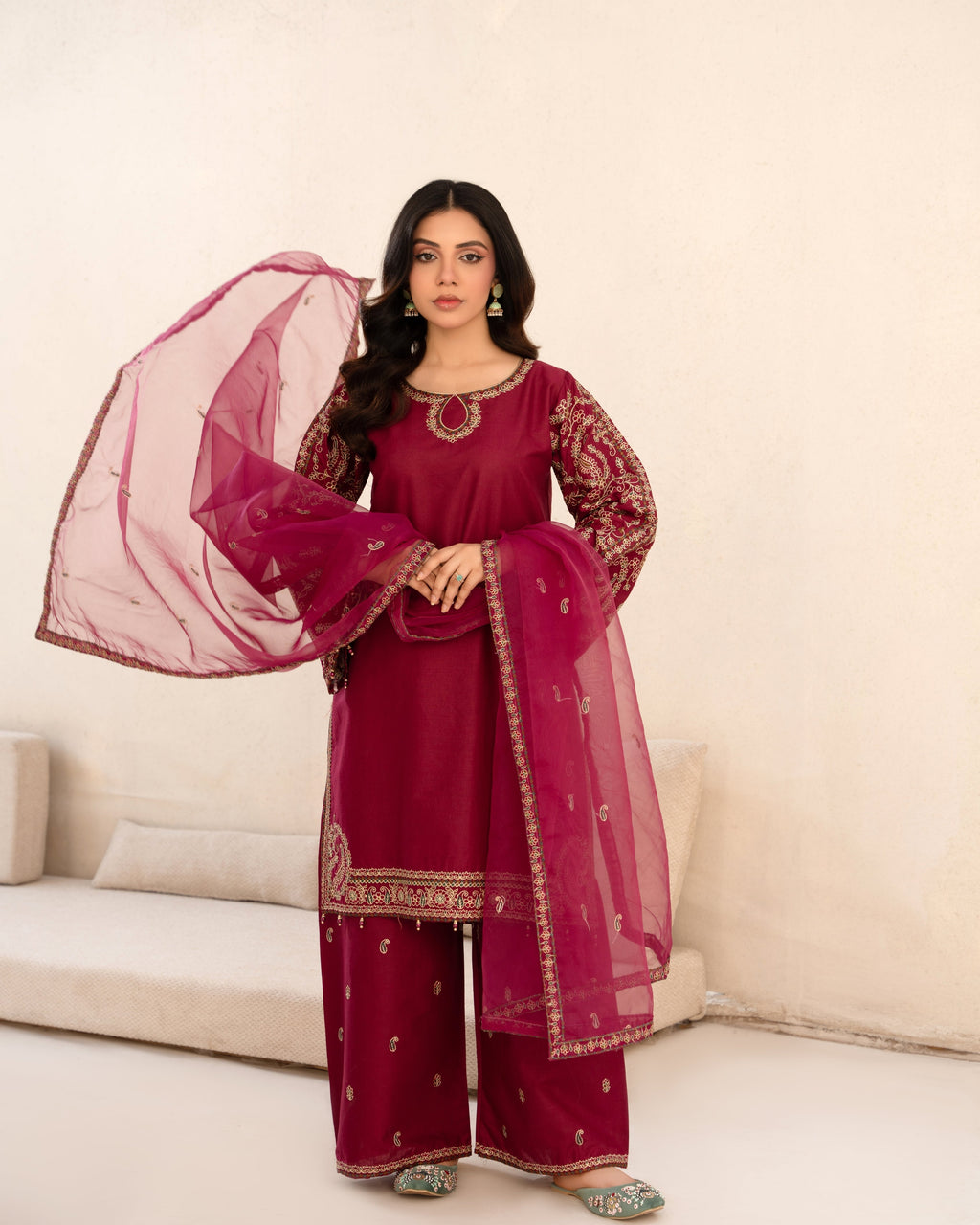 Maroon Festive