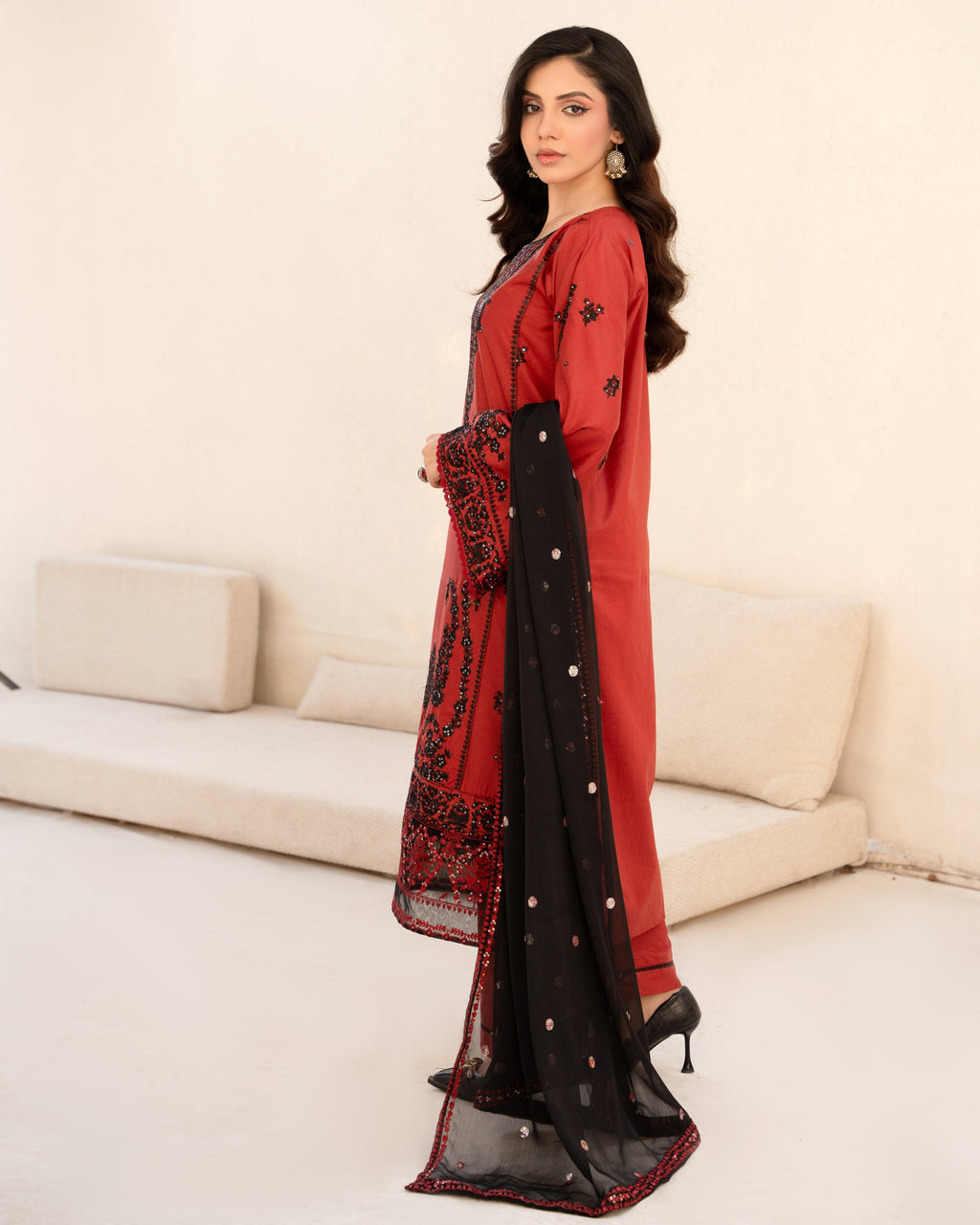 Banarasi Glow